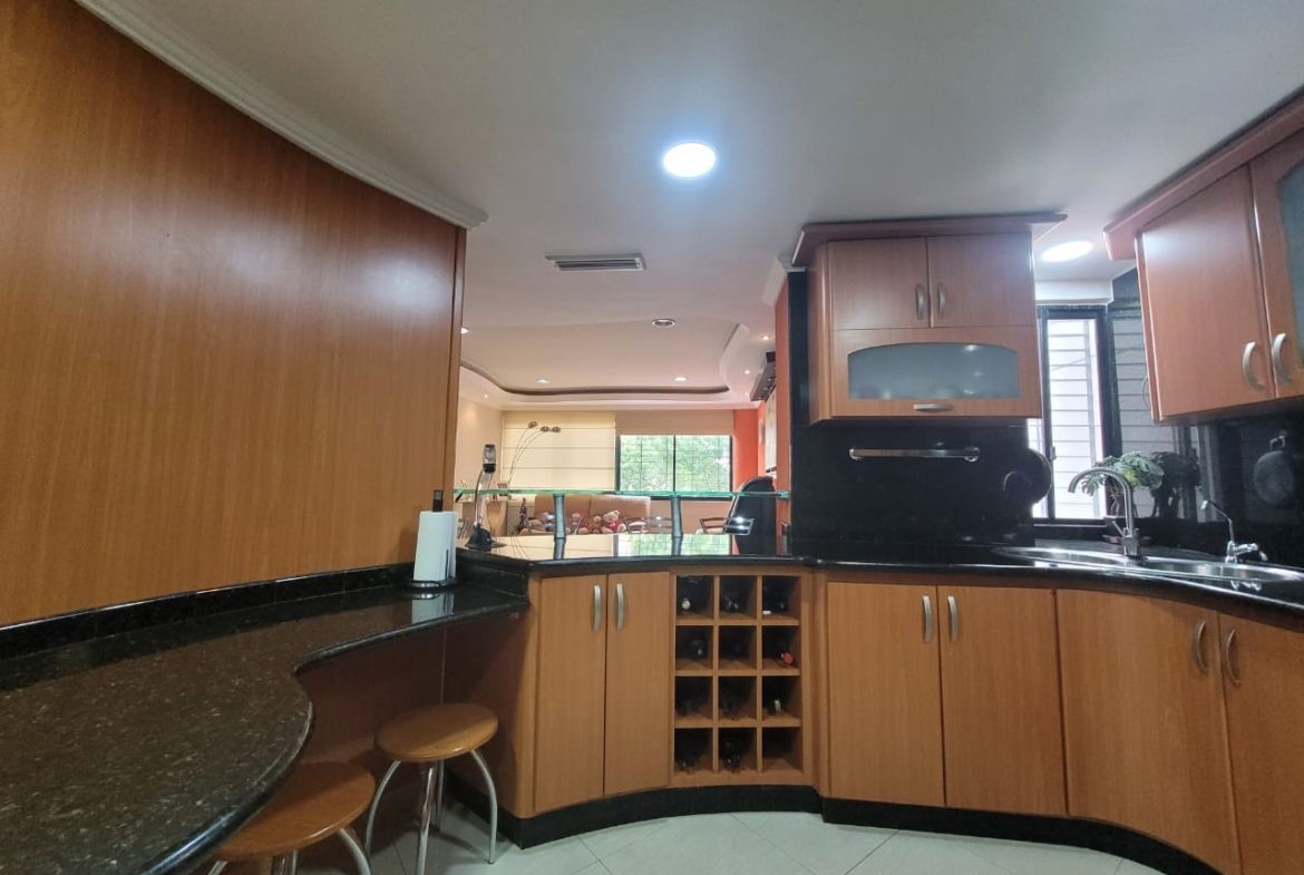 Apartamento en venta Urb. Valles de Camoruco