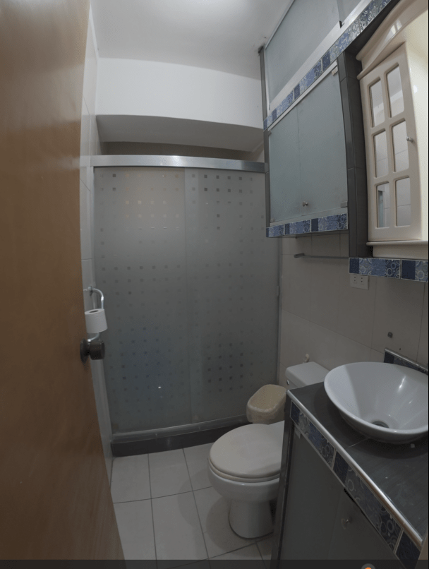 baño Vendo apartamento en el paraíso