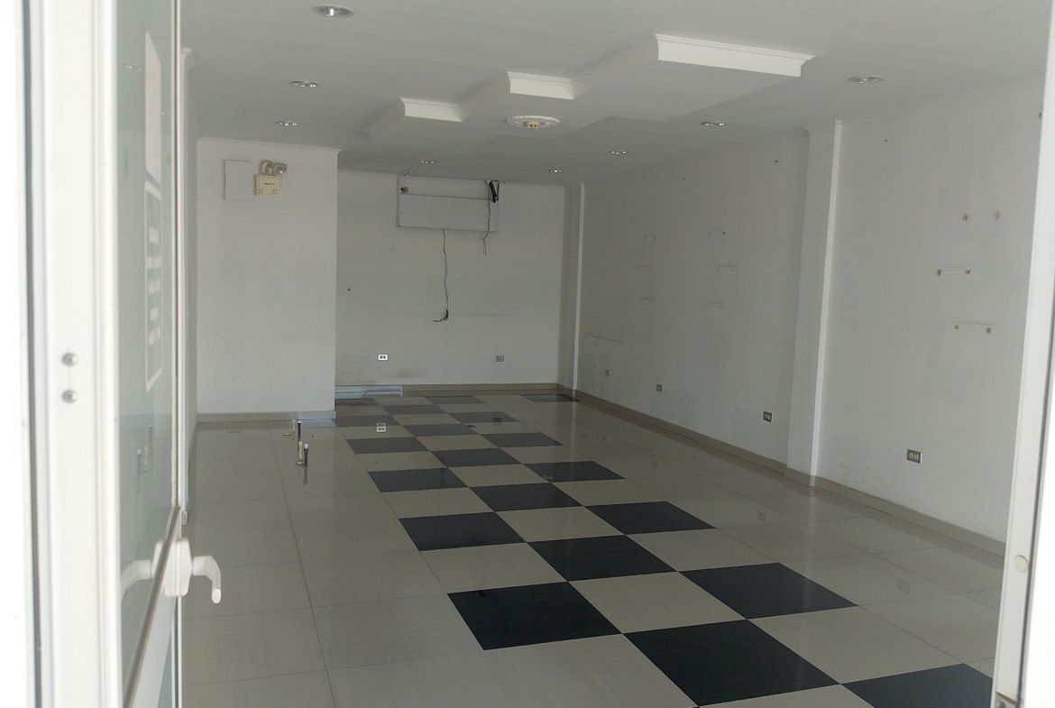 Local comercial en C.C Paraparal Plaza