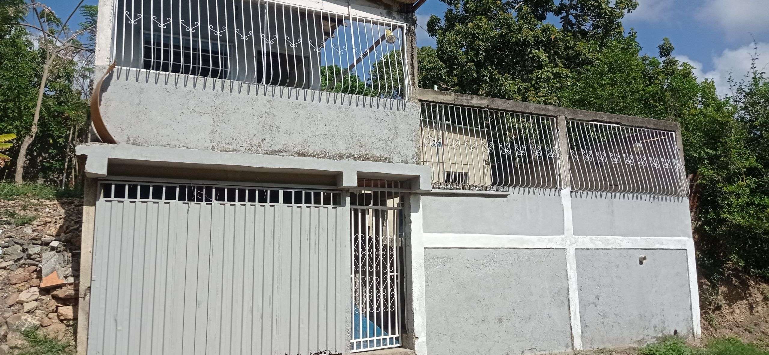 En el este de barquisimeto 1000 mtrs2 de construci