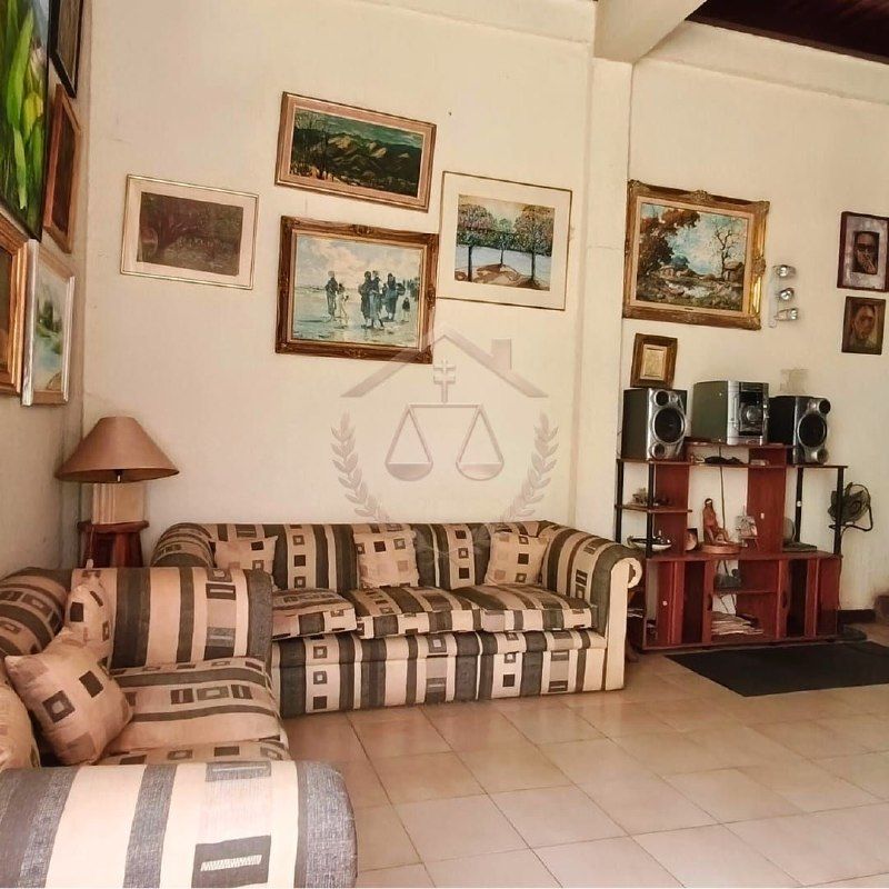 En venta casa en Puerto La Cruz, C.R Cantaclaro