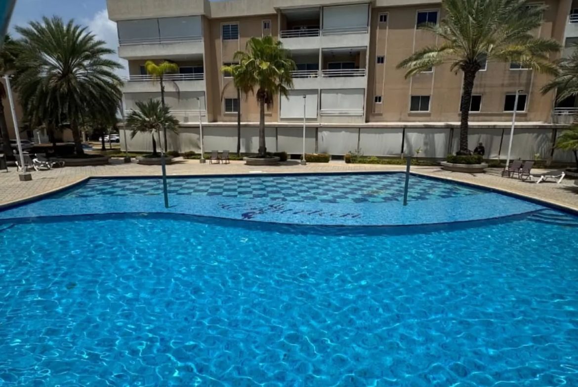 En venta apartamento en C.R Esturion, complejo Turistico el Morro, Puerto La Cruz