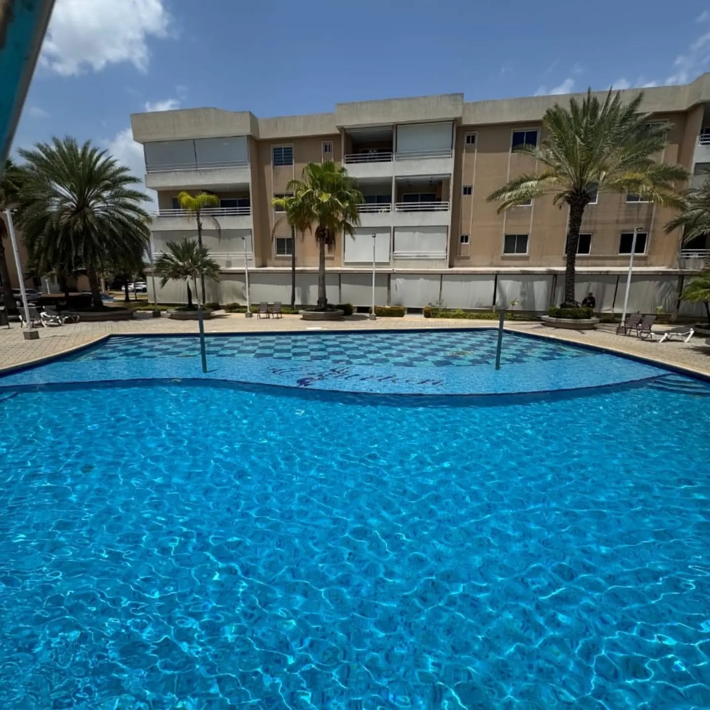 En venta apartamento en C.R Esturion, complejo Turistico el Morro, Puerto La Cruz