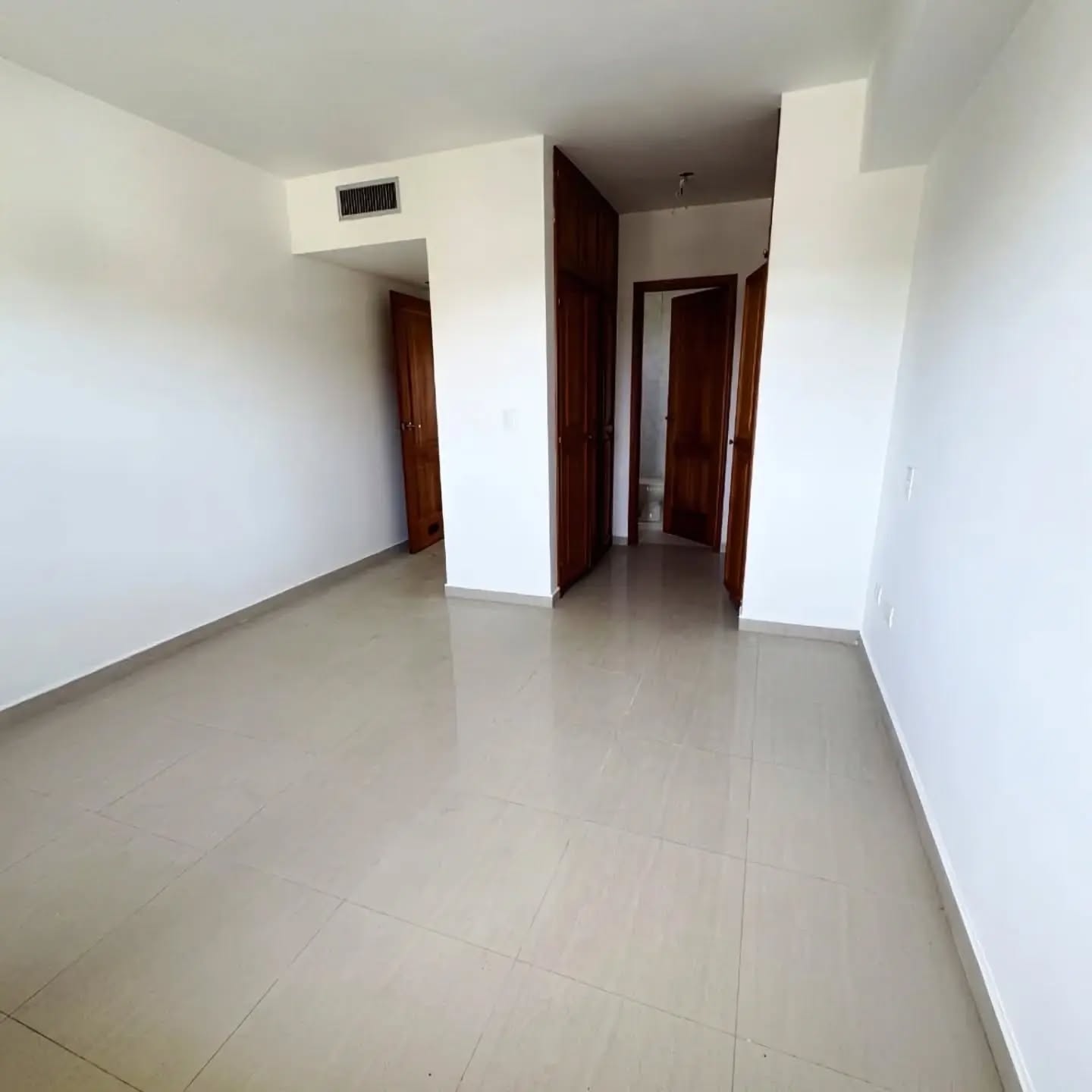 En venta apartamento en C.R Esturion, complejo Turistico el Morro, Puerto La Cruz