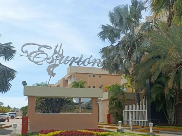 En venta apartamento en C.R Esturion, complejo Turistico el Morro, Puerto La Cruz
