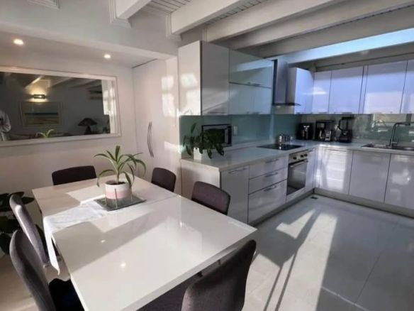 En alquiler Casa Bote, En casas bote B