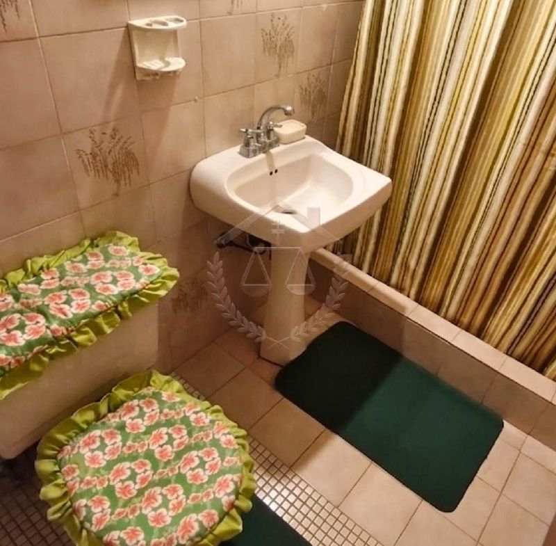En venta casa en Puerto La Cruz, C.R Cantaclaro