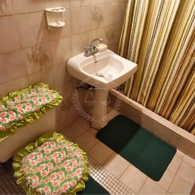 En venta casa en Puerto La Cruz, C.R Cantaclaro