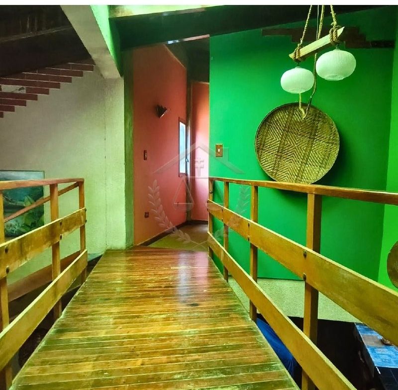 En venta casa en Puerto La Cruz, C.R Cantaclaro