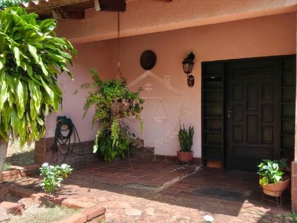 En venta casa en Puerto La Cruz, C.R Cantaclaro