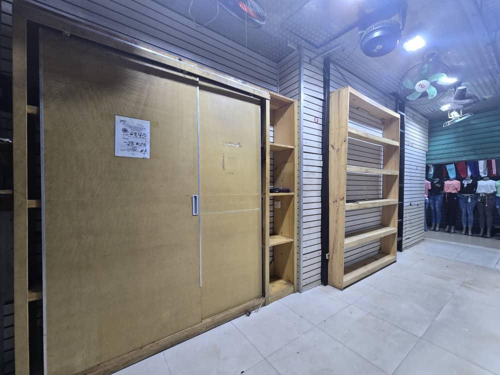 Se alquila local comercial de 16 mts2 en el centro de La Victoria. Ubicación estratégica con alto flujo peatonal y vehicular. Excelente pto. comercial