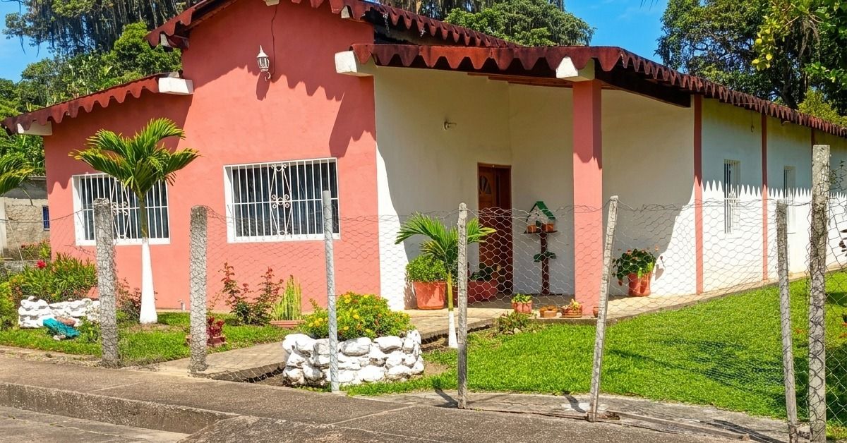 1000202227 Casa en venta en Sabana de Piedra, municipio caripe, estado Monagas, excelente clima de montaña, zona cafetalera y de agricultura.