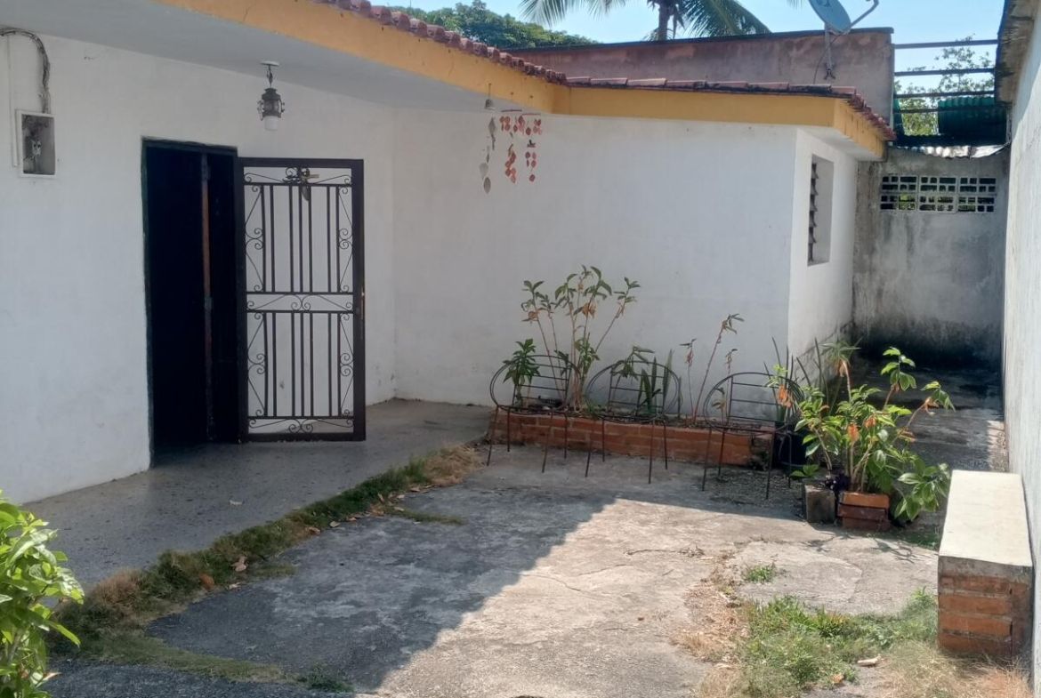 IMG_20260325_100011_862 En venta casa centro de Tinaquillo Cojedes